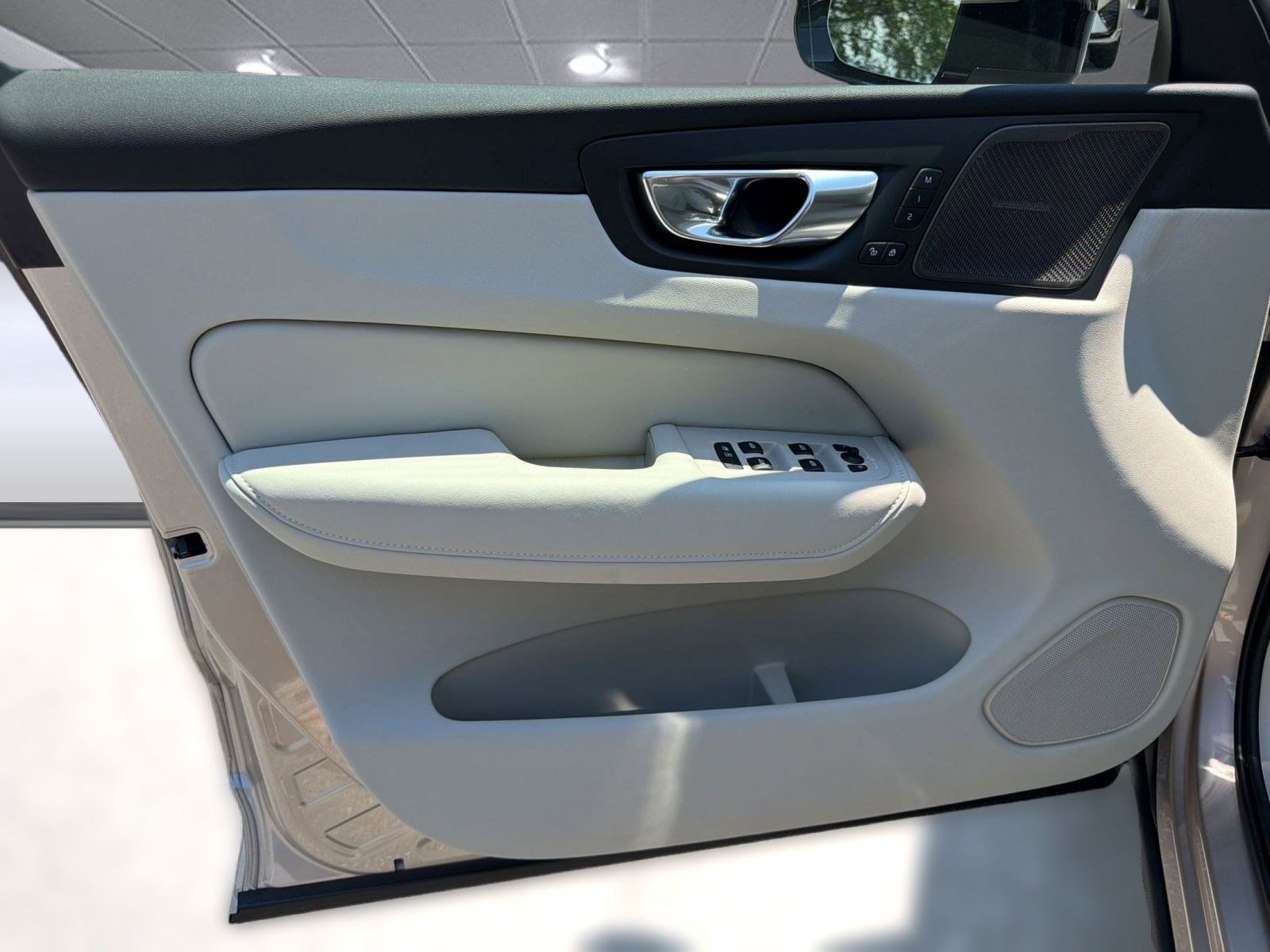 New 2026 Volvo XC60 T8 Ultra w/ Climate Package AWD/4WD image 21