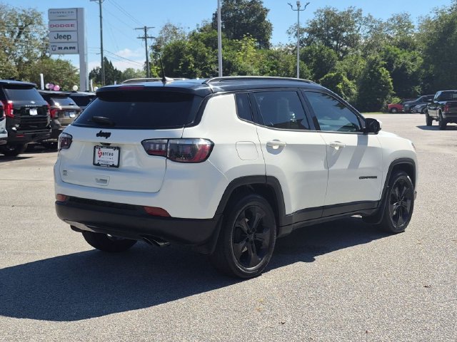 Used 2021 Jeep Compass Latitude FWD image 3