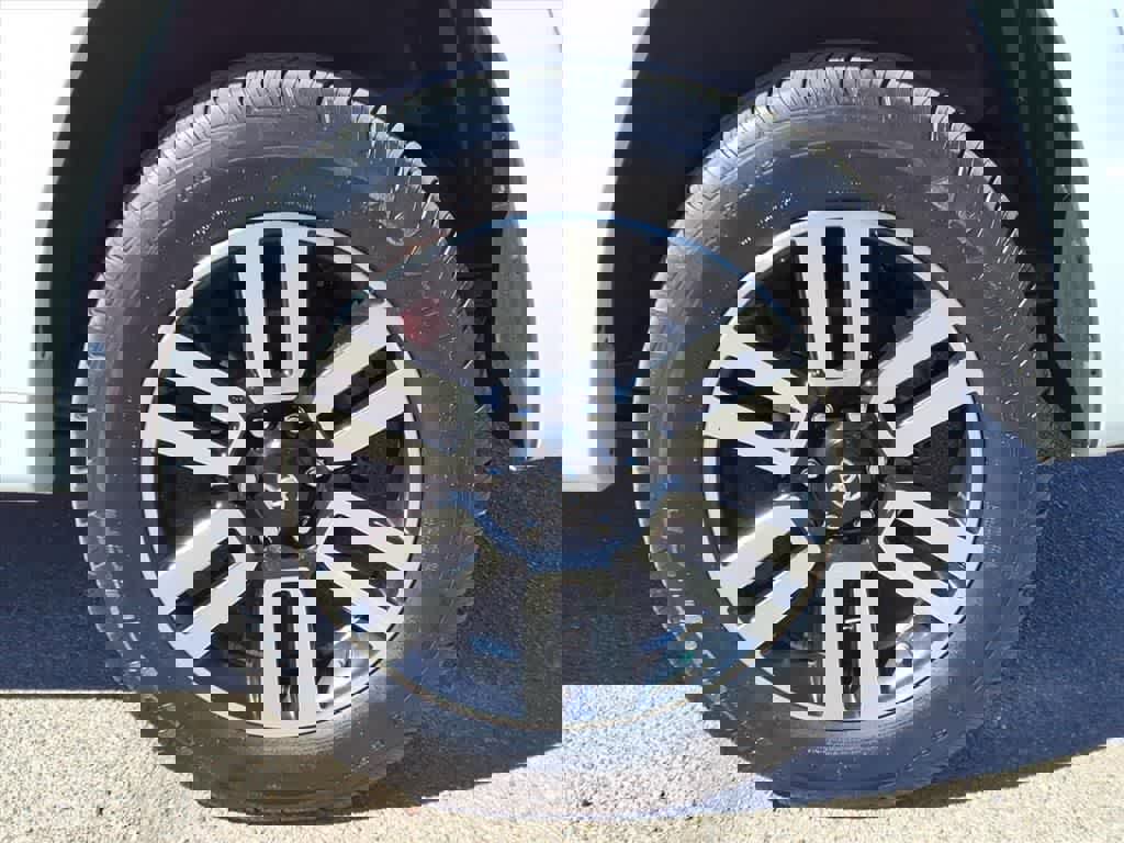 Used 2014 Toyota 4Runner Limited image 8