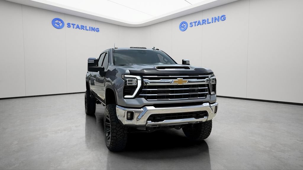 Used 2024 Chevrolet Silverado 2500 LTZ AWD/4WD image 14