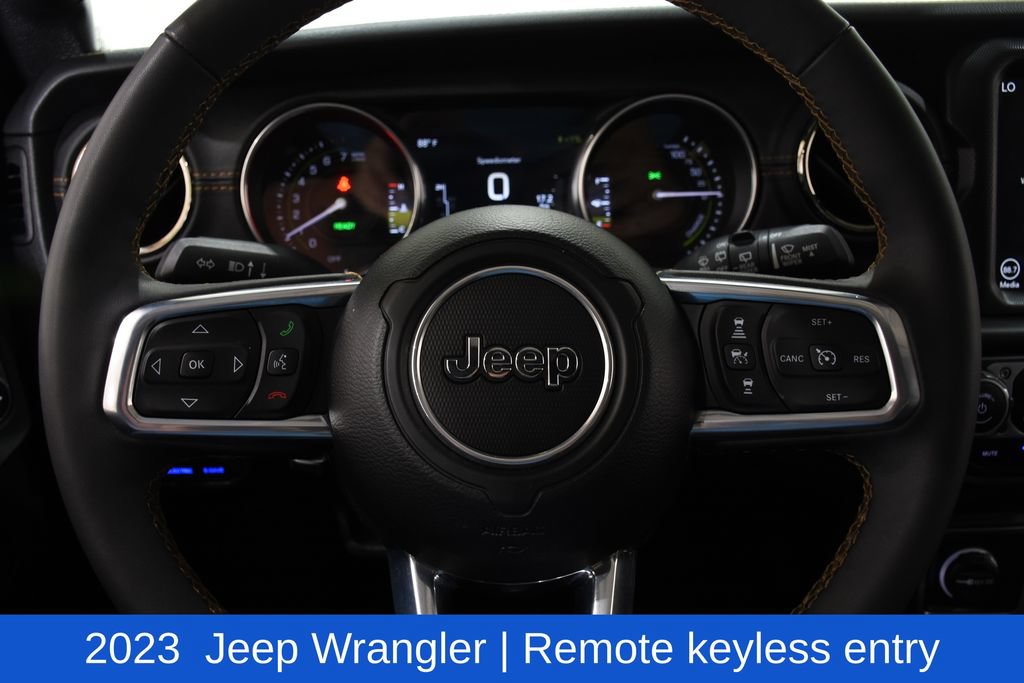 Used 2023 Jeep Wrangler Unlimited Sahara AWD/4WD image 13