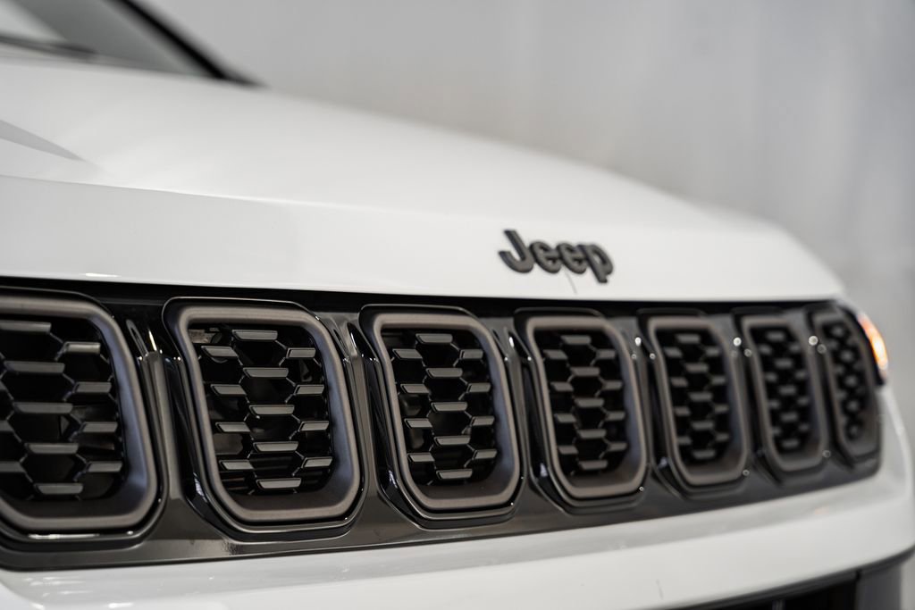 New 2026 Jeep Compass Limited image 11