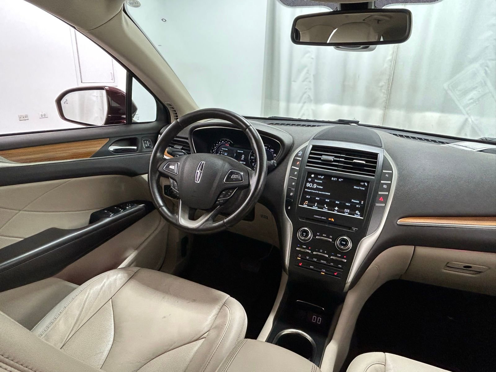 Used 2018 Lincoln MKC Select w/ Select Plus Package image 10