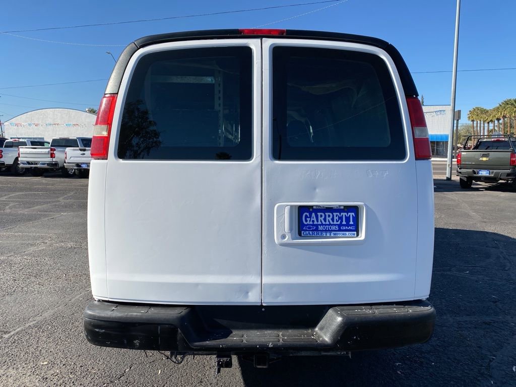 Used 2011 Chevrolet Express 2500 Extended image 10