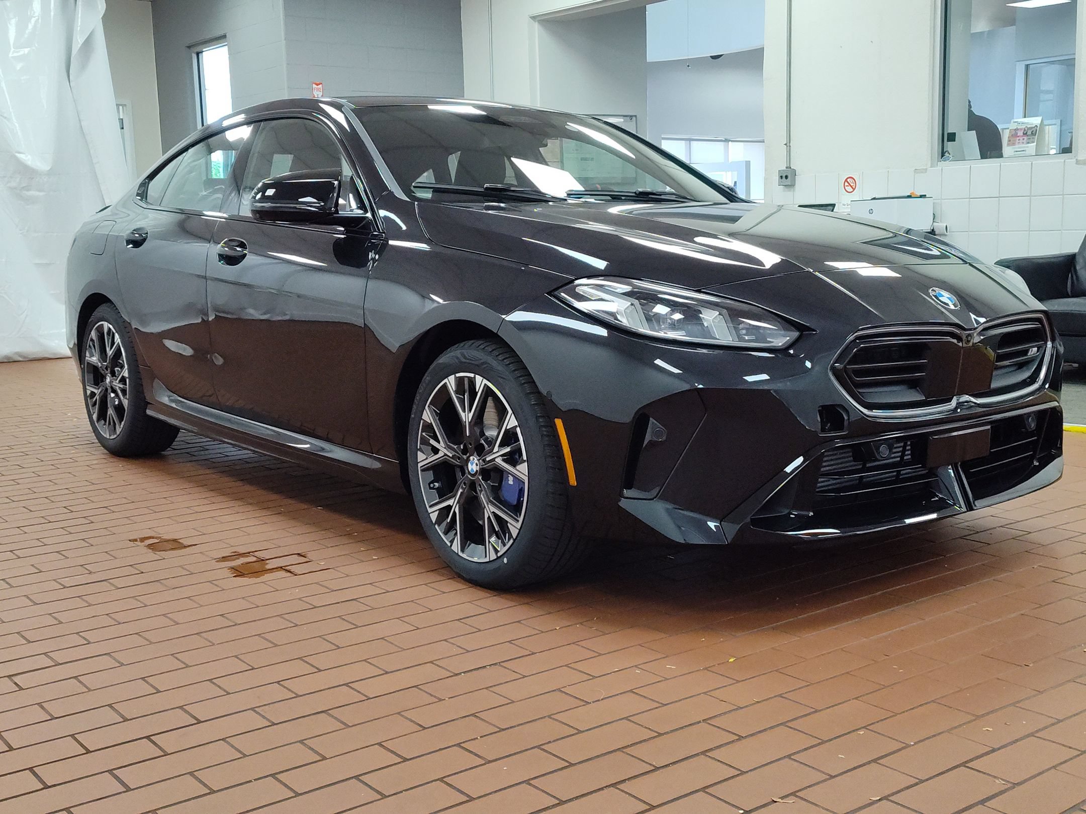 Used 2026 BMW M235i xDrive w/ Technology Package AWD/4WD image 6