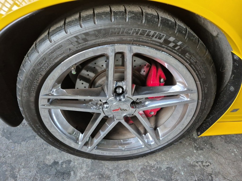 Used 2009 Chevrolet Corvette Z06 w/ Preferred Equipment Group image 9