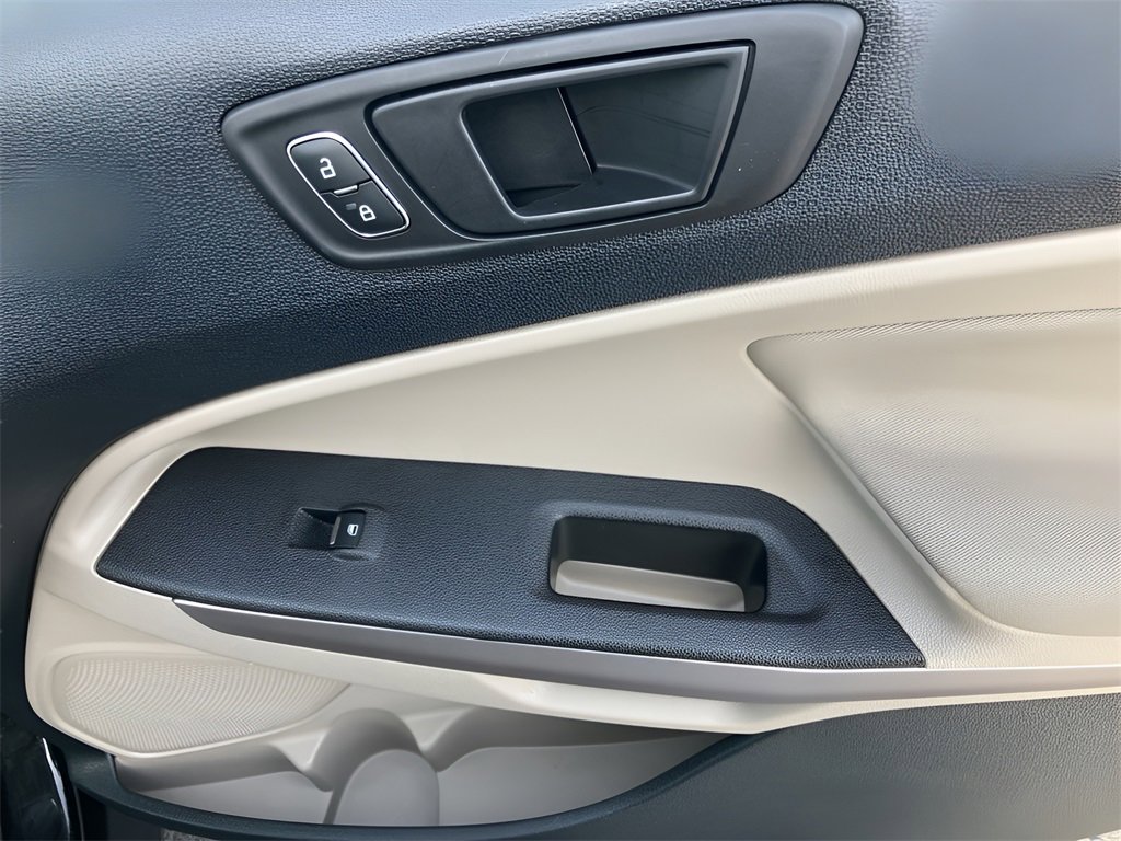 Used 2022 Ford EcoSport S image 38
