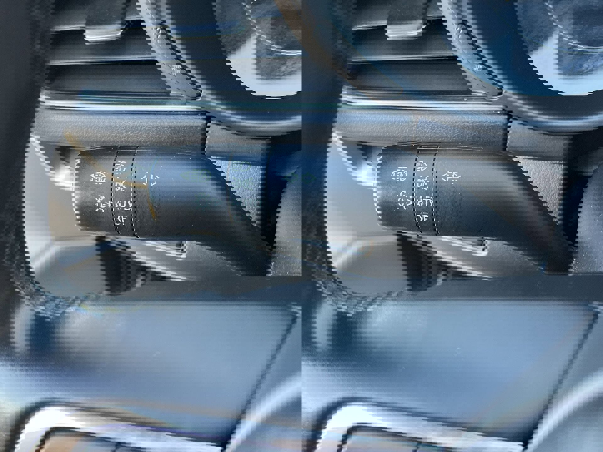 Used 2024 MAZDA MAZDA3 s image 10