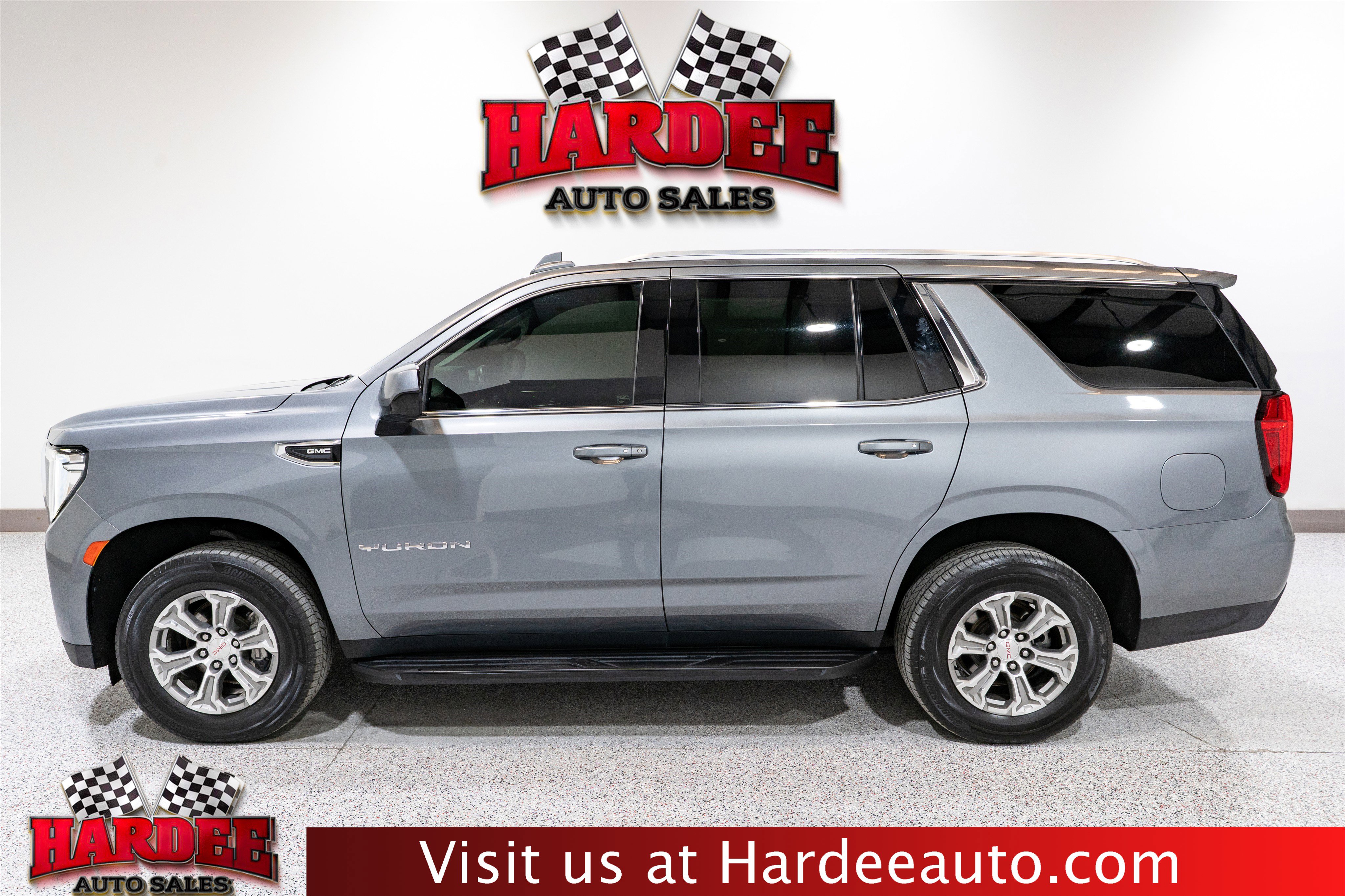 Used 2022 GMC Yukon SLE RWD image 1