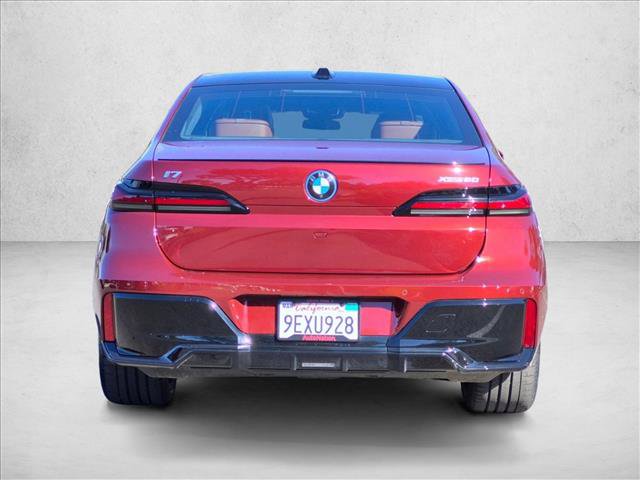 Certified 2023 BMW i7 xDrive60 AWD/4WD image 7