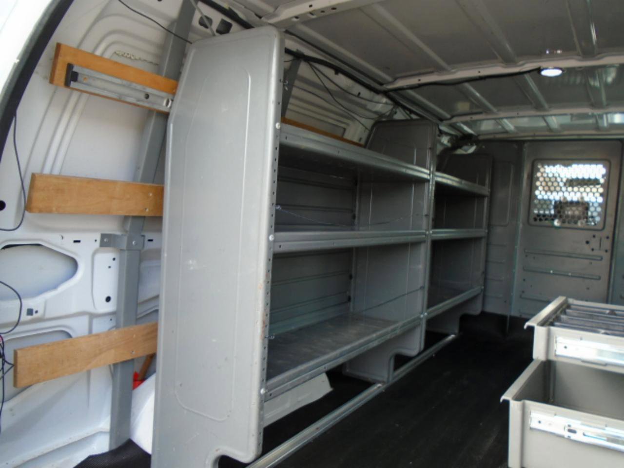 Used 2013 Ford E-250 and Econoline 250 w/ PWR Group RWD image 14