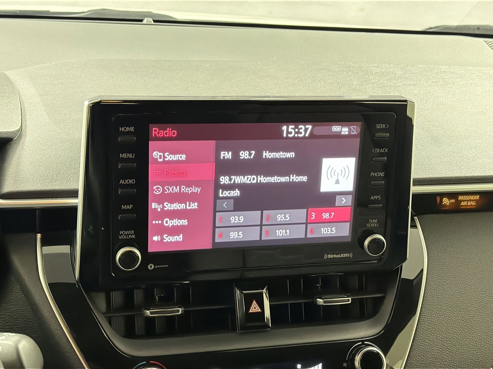 Used 2022 Toyota Corolla SE image 18