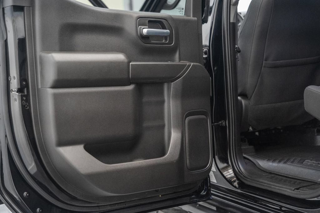 Used 2023 Chevrolet Silverado 1500 Custom Trail Boss w/ Midnight Edition AWD/4WD image 39
