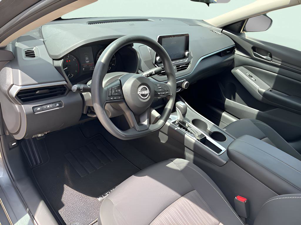 Used 2025 Nissan Altima 2.5 S image 18
