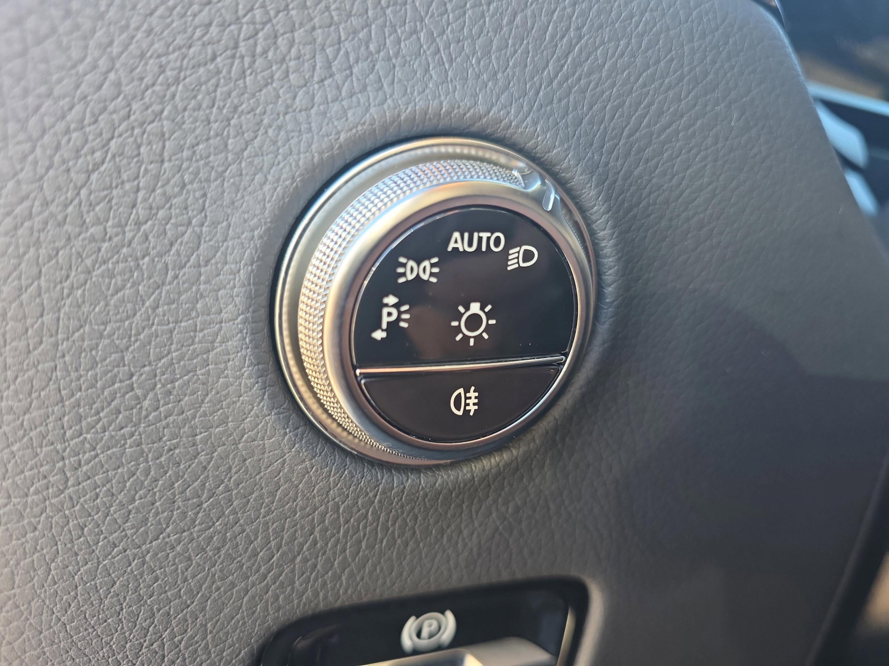 Certified 2026 Mercedes-Benz GLC 300 image 30