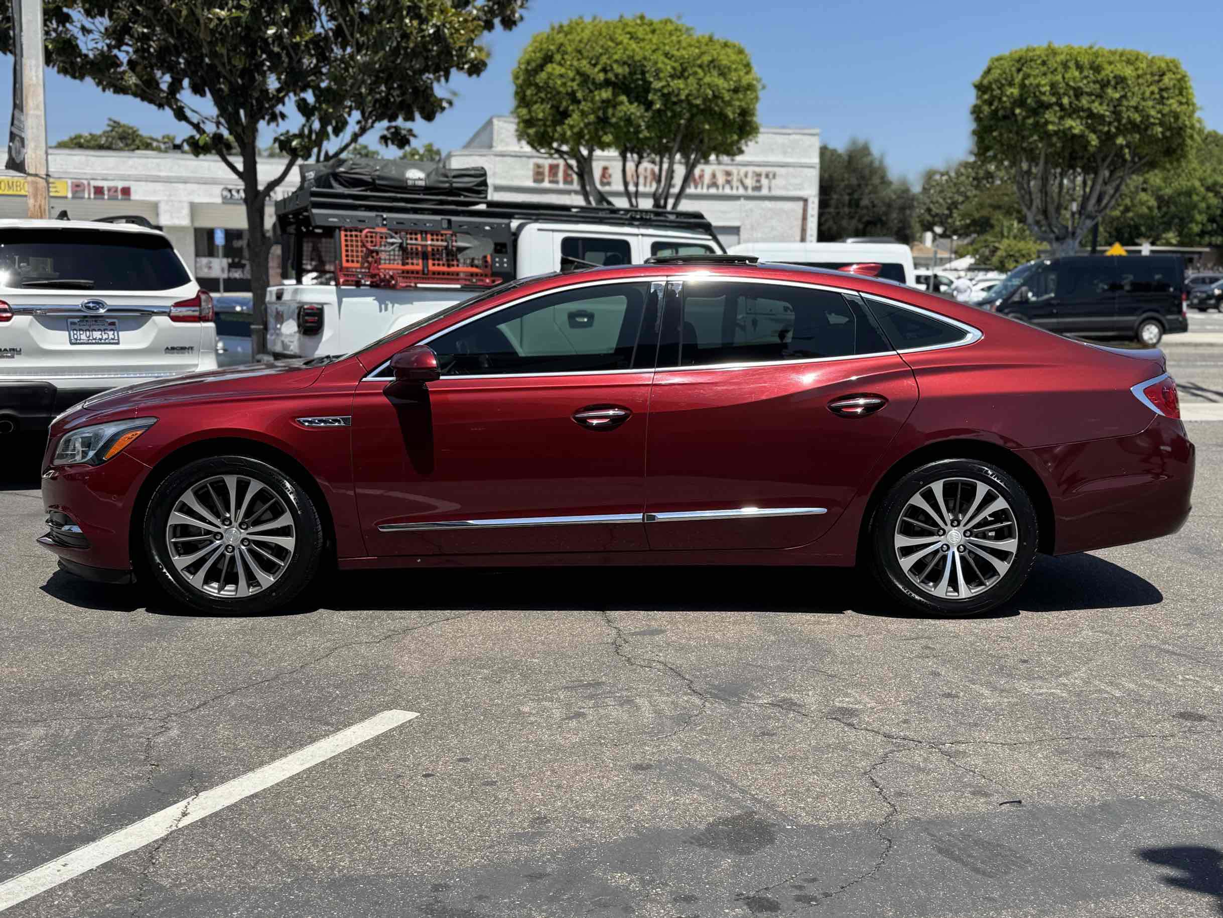 Used 2017 Buick LaCrosse Premium w/ Driver Confidence Package #2 FWD image 3