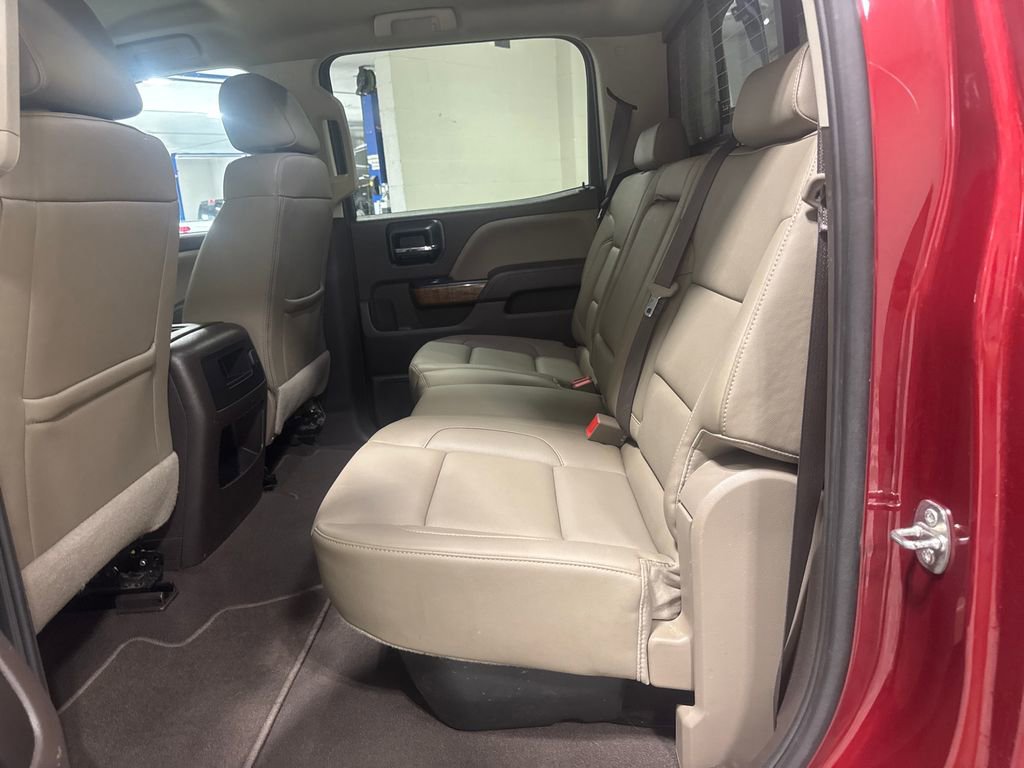 Used 2018 GMC Sierra 1500 SLT AWD/4WD image 39