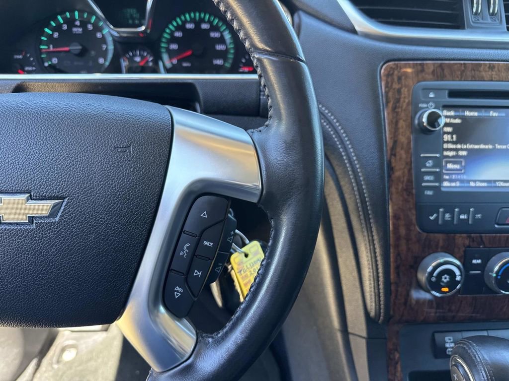 Used 2013 Chevrolet Traverse LT image 24