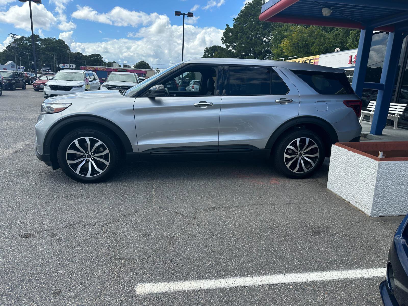 Used 2021 Ford Explorer ST w/ Equipment Group 401A image 9