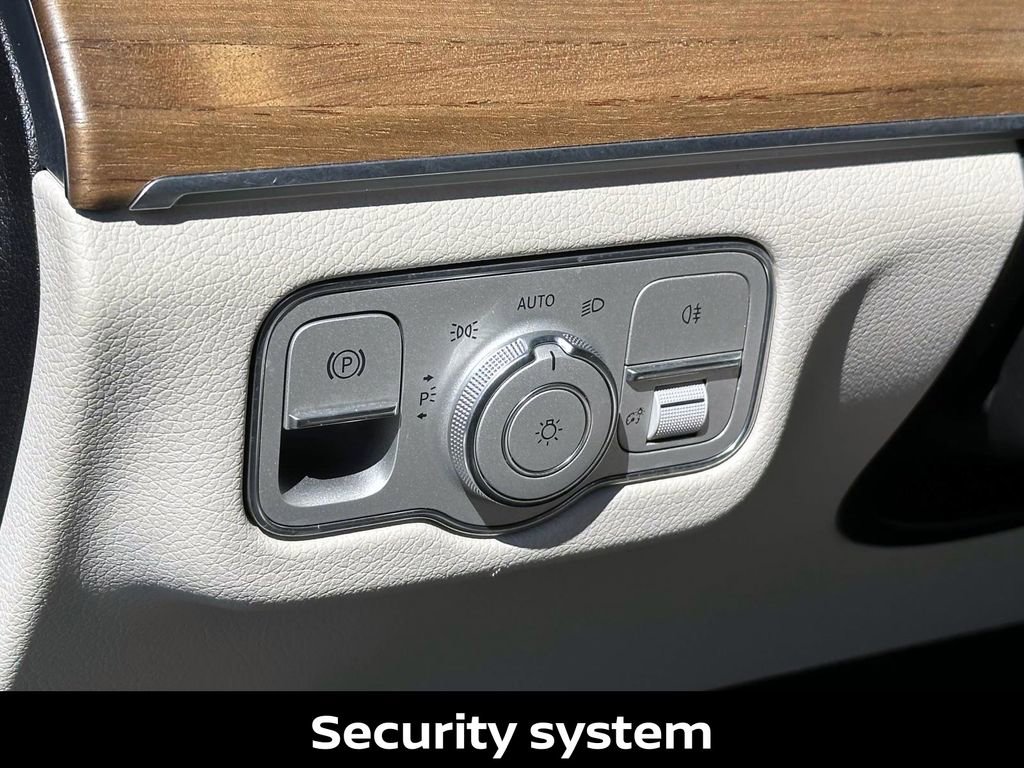 Used 2022 Mercedes-Benz GLS 450 4MATIC image 24