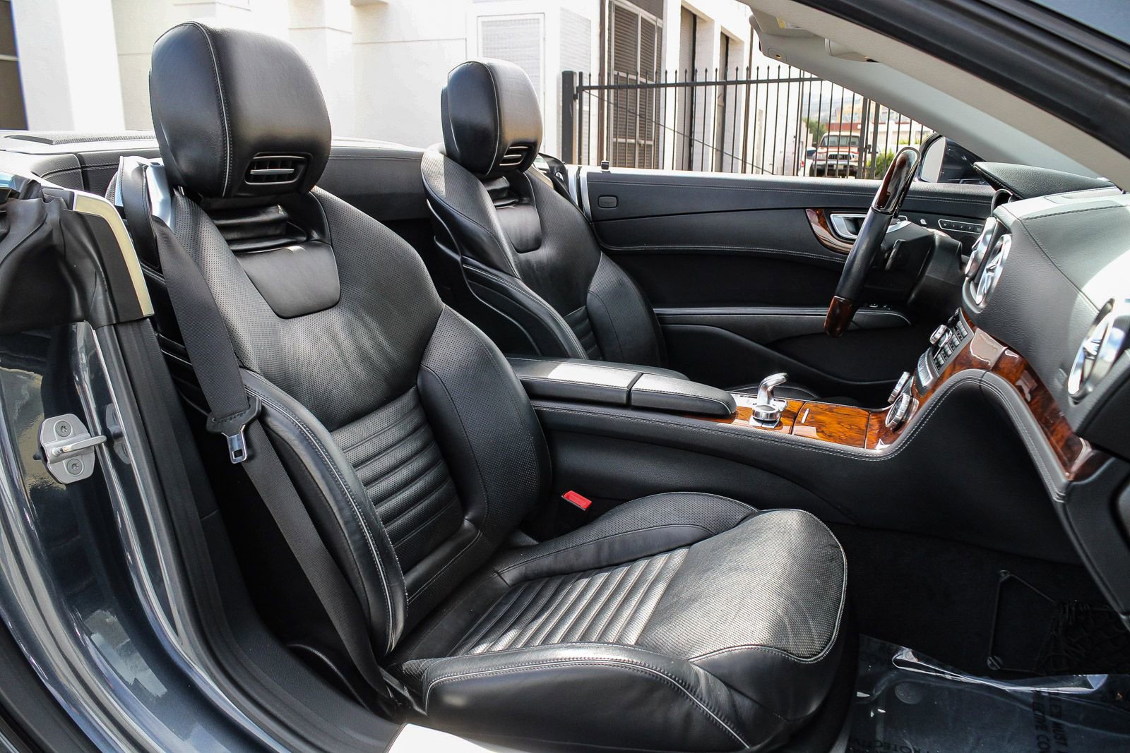 Used 2014 Mercedes-Benz SL 550 image 19