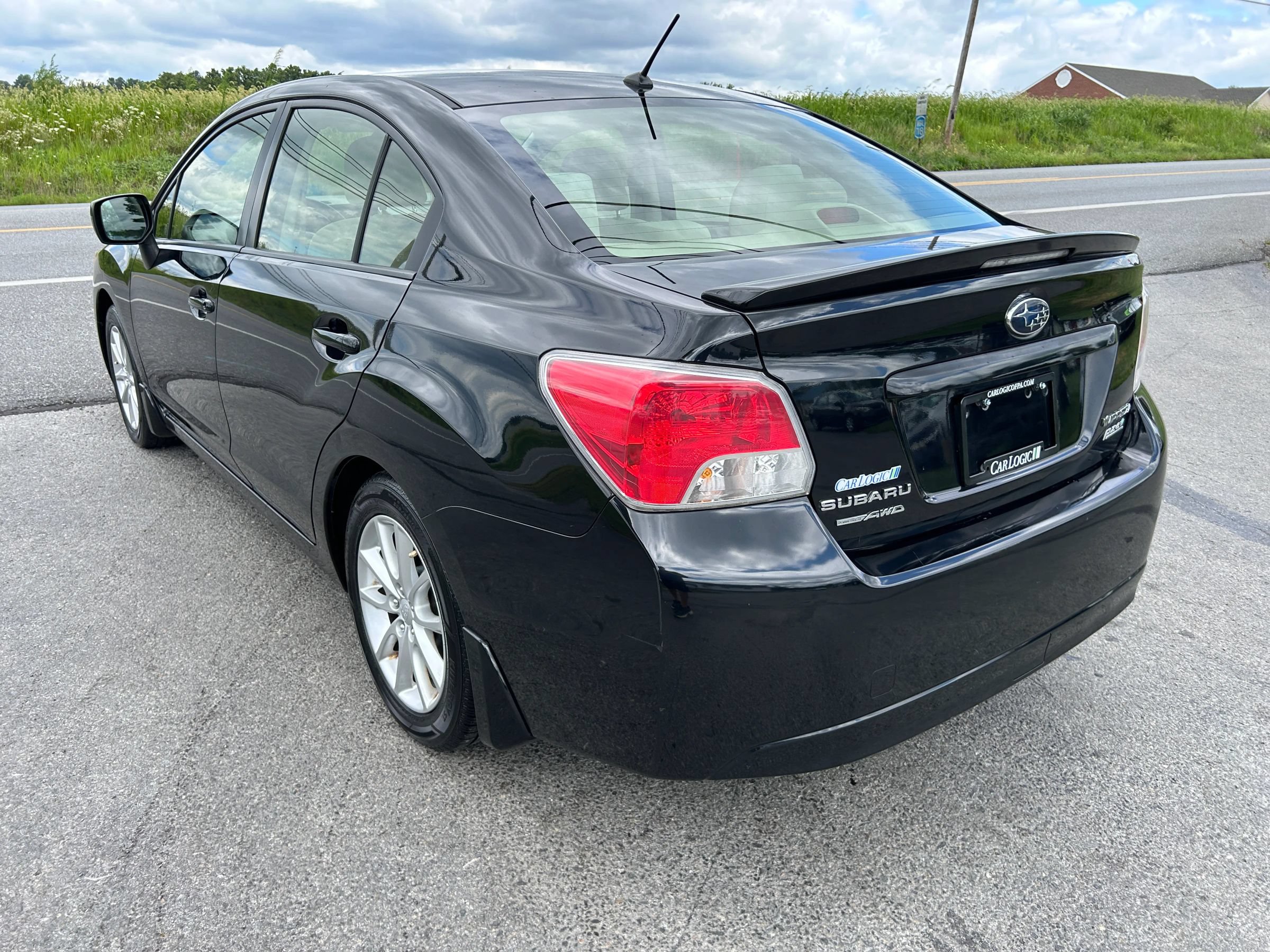 Used 2013 Subaru Impreza 2.0i Premium AWD/4WD image 6