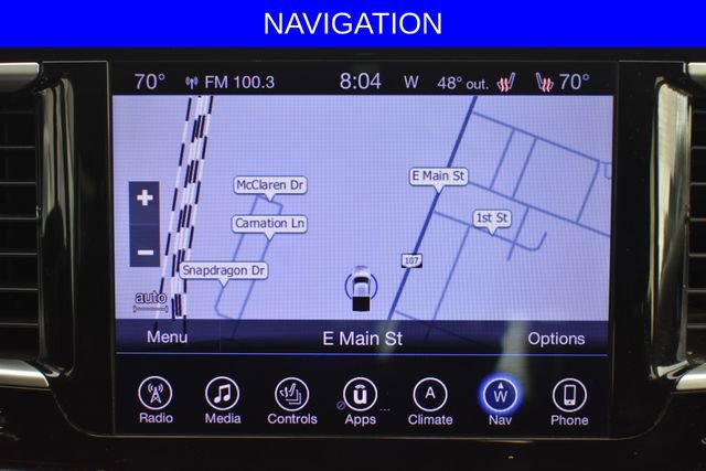 Used 2017 Chrysler Pacifica Touring-L w/ Tire & Wheel Group FWD image 6