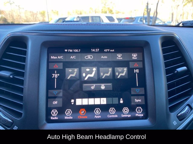 Used 2022 Jeep Cherokee Trailhawk w/ Technology Group B AWD/4WD image 13