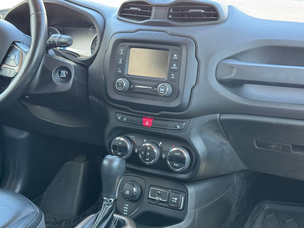 Used 2015 Jeep Renegade Limited AWD/4WD image 5