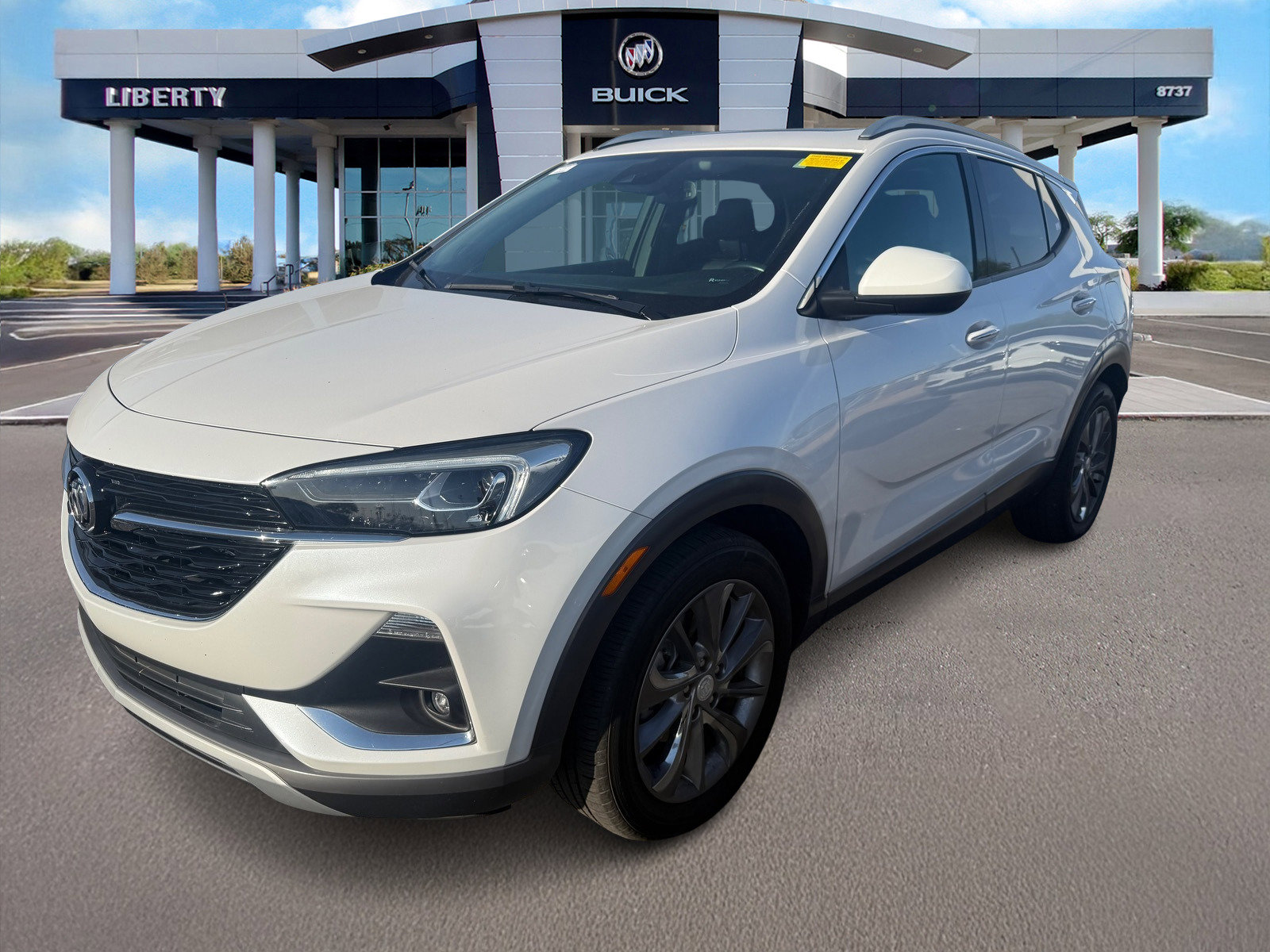 Used 2023 Buick Encore GX Essence w/ Experience Buick Package image 4