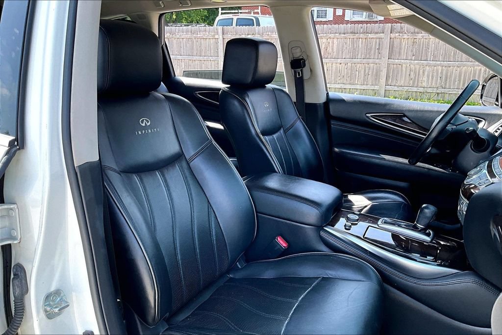 Used 2014 INFINITI QX60 Luxe w/ Deluxe Touring Package AWD/4WD image 28