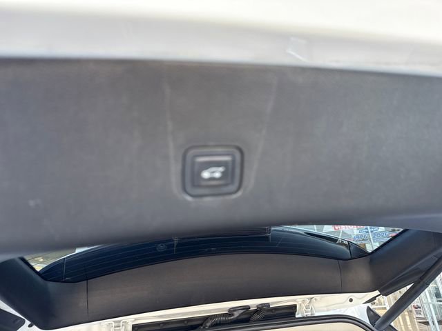Used 2019 Chevrolet Traverse Premier w/ Redline Edition FWD image 32