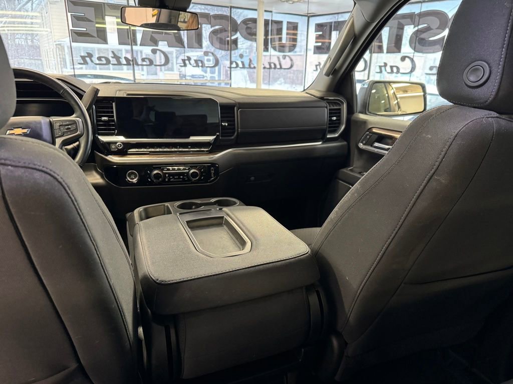 Used 2023 Chevrolet Silverado 1500 LT image 17