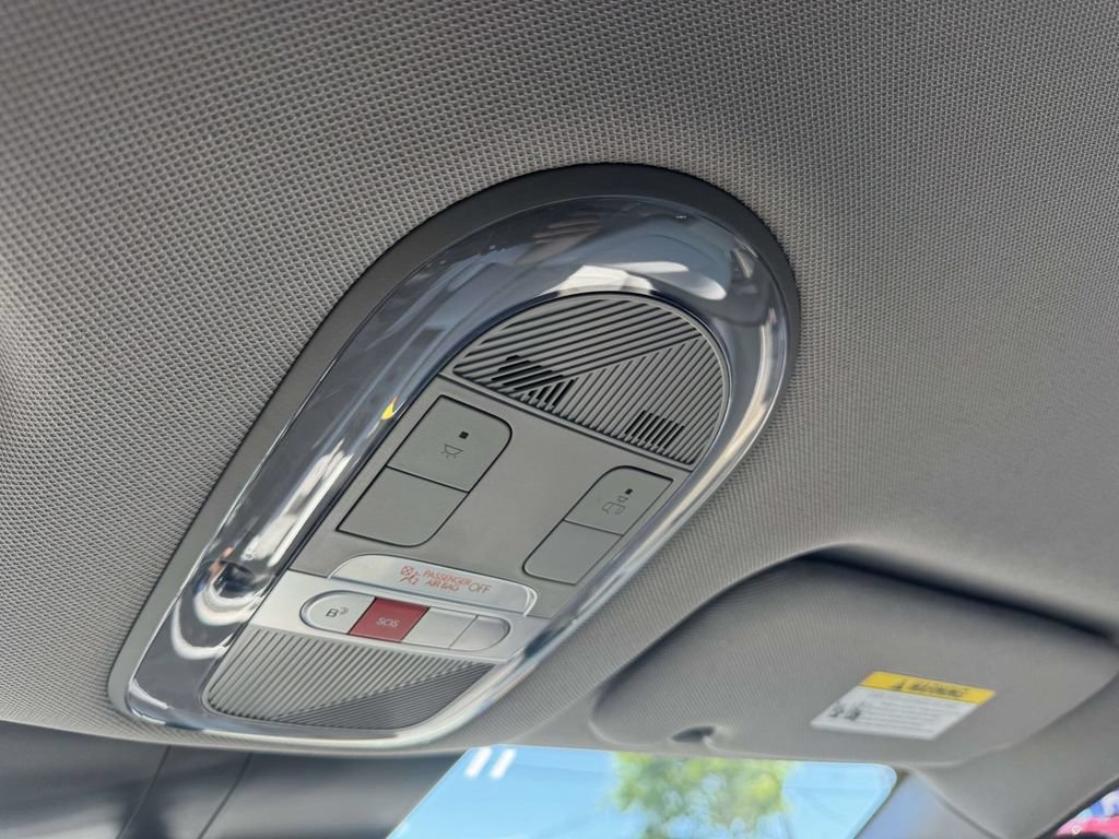 Used 2025 Hyundai Ioniq 6 SEL RWD image 26