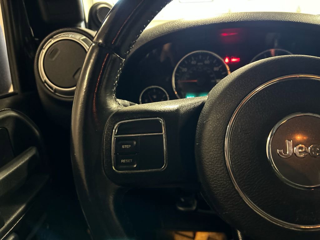 Used 2013 Jeep Wrangler Unlimited Sahara w/ Dual Top Group image 18