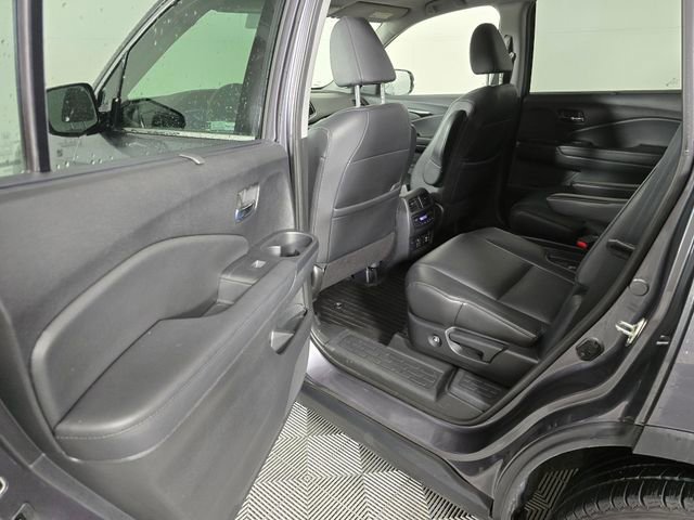 Used 2019 Honda Pilot Touring image 17