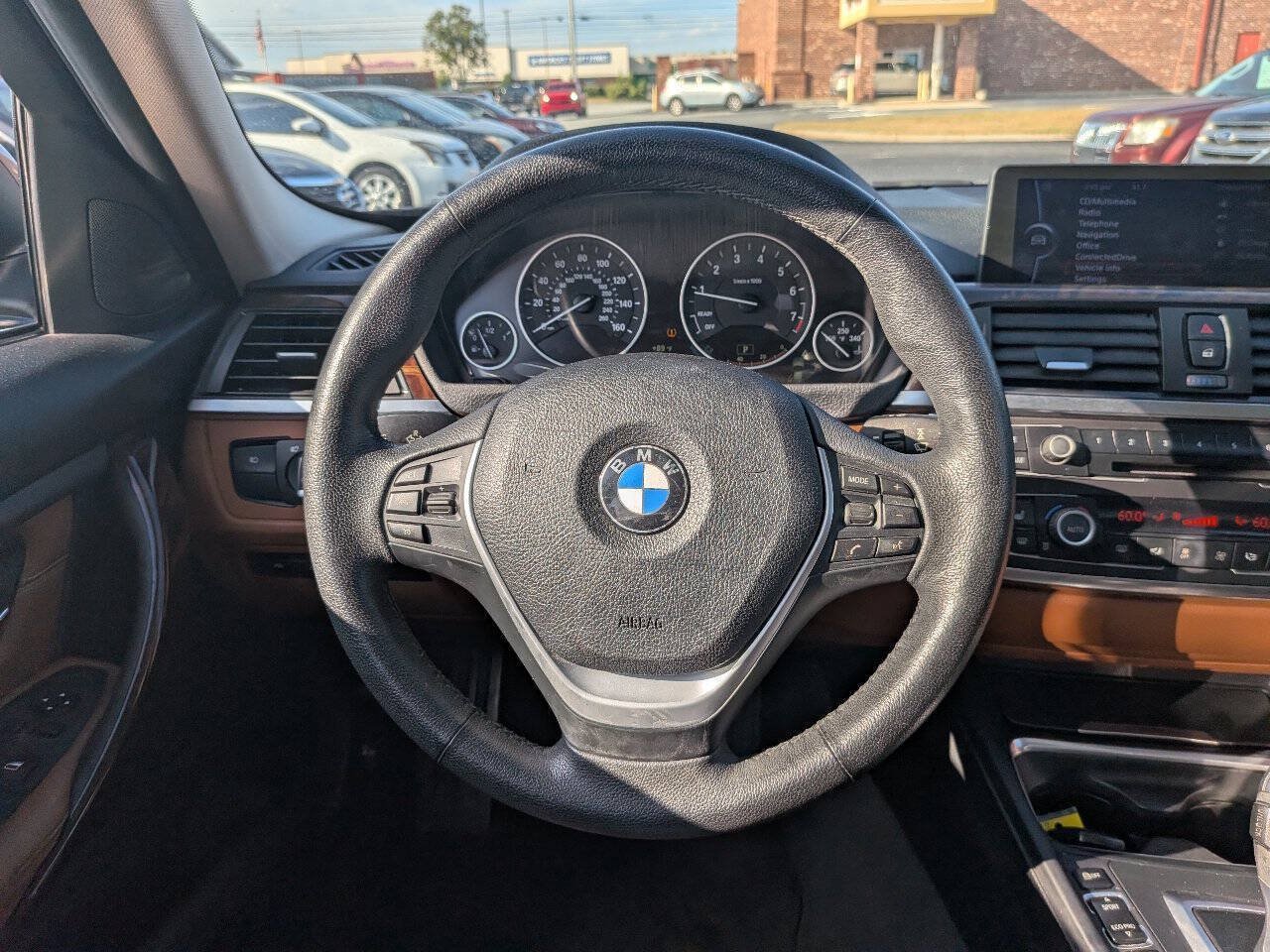 Used 2013 BMW 328i xDrive Sedan AWD/4WD image 30