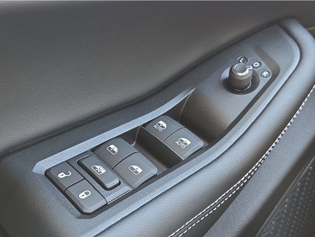 New 2025 Jeep Grand Cherokee Limited image 25