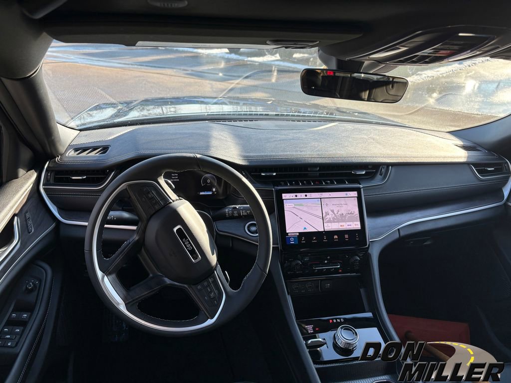 New 2025 Jeep Grand Cherokee L Limited w/ Trailer Tow Package image 13