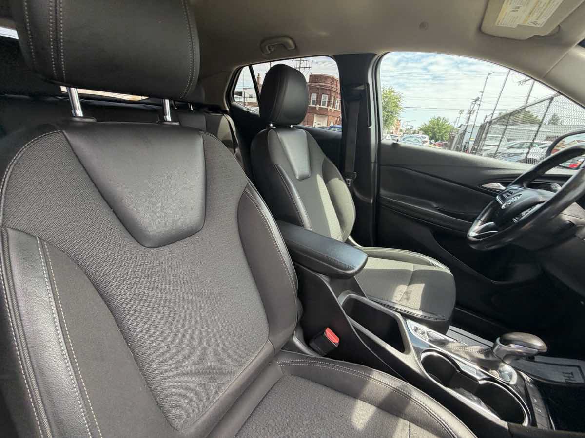 Used 2021 Buick Encore GX Preferred FWD image 24