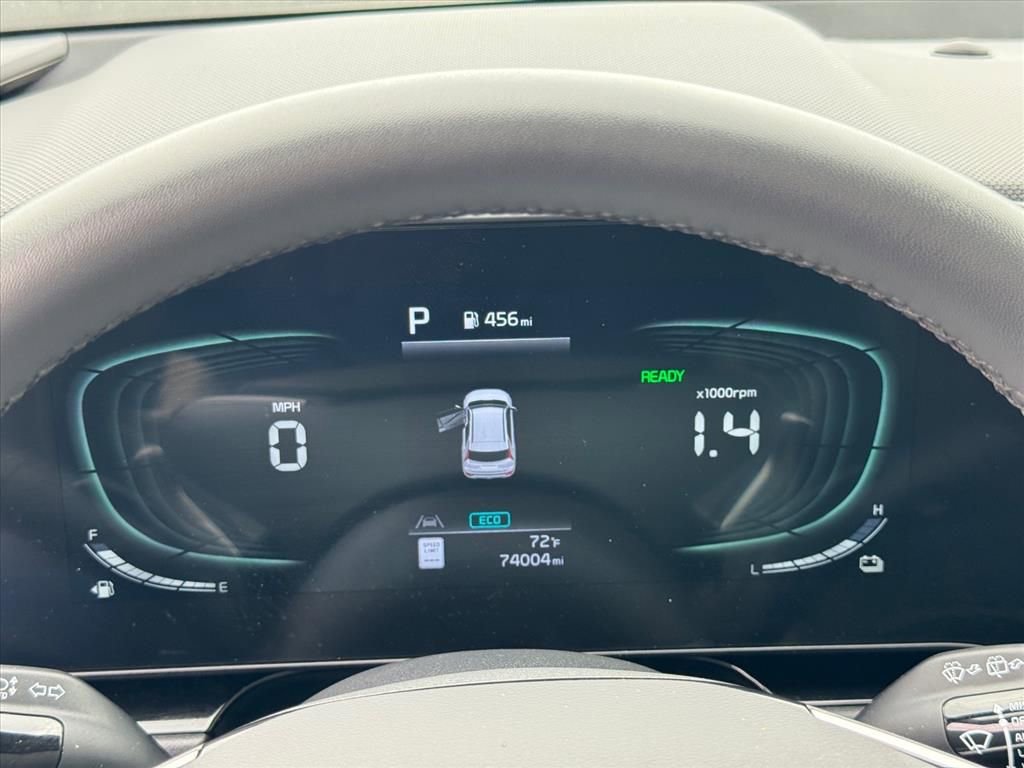 Used 2023 Kia Niro EX FWD image 19