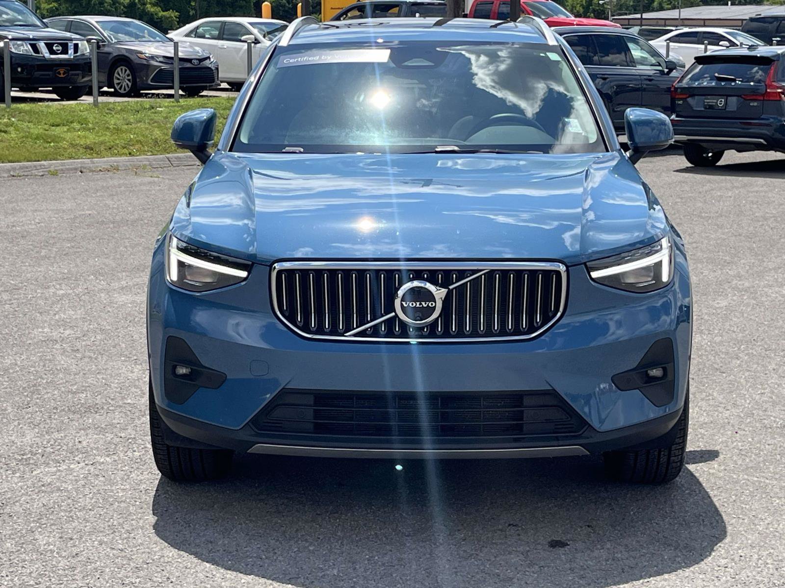 Certified 2024 Volvo XC40 B5 Plus w/ Protection Package Premier AWD/4WD image 2