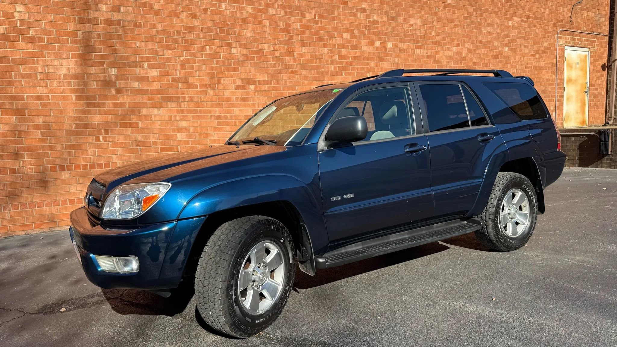 Used 2004 Toyota 4Runner SR5 image 4