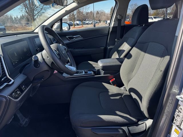 Used 2025 Kia Sportage LX image 21