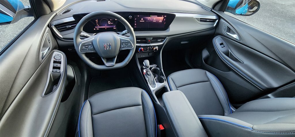 Used 2025 Buick Encore GX Sport Touring image 22