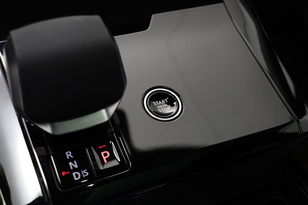 Certified 2025 Land Rover Range Rover Sport SE AWD/4WD image 12