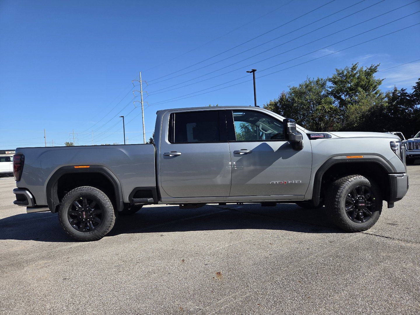 New 2026 GMC Sierra 2500 AT4 w/ AT4 Premium Plus Package AWD/4WD image 21