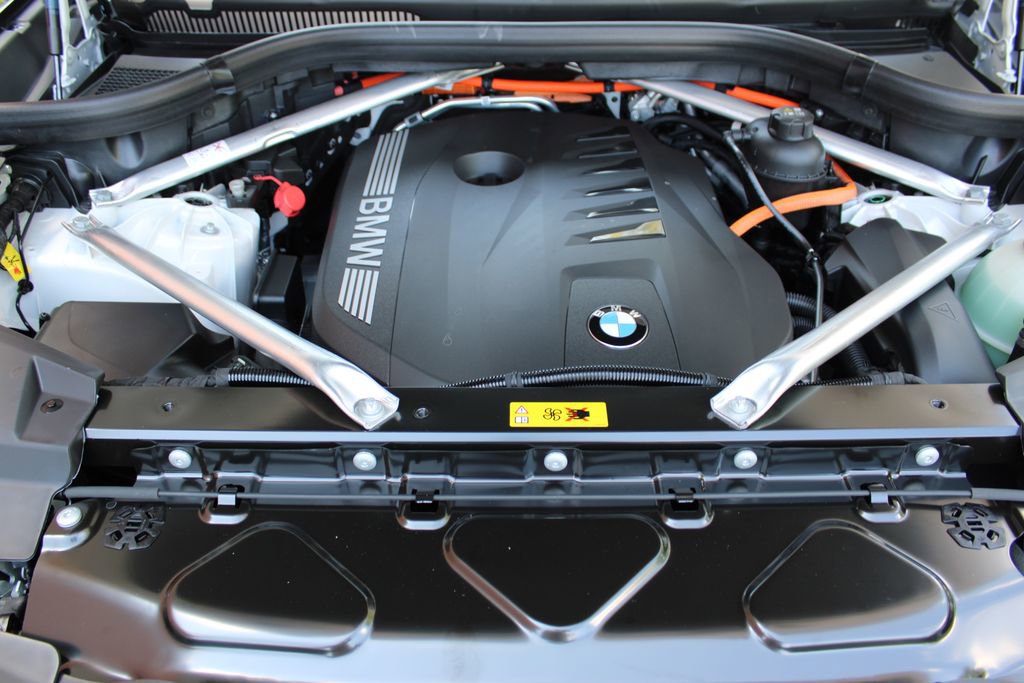 New 2026 BMW X5 xDrive50e w/ M Sport Package image 38