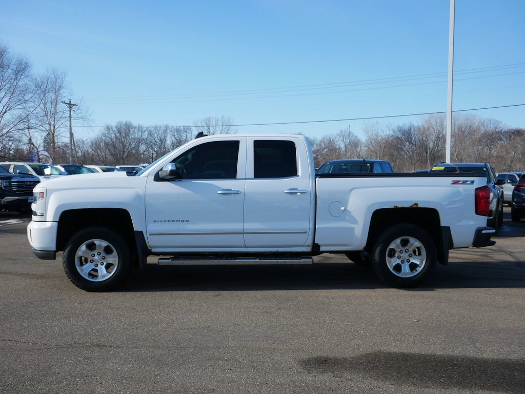 Used 2017 Chevrolet Silverado 1500 LTZ Z71 w/ LTZ Plus Package AWD/4WD image 6