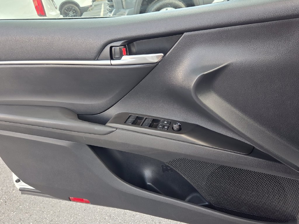 Certified 2024 Toyota Camry SE FWD image 27